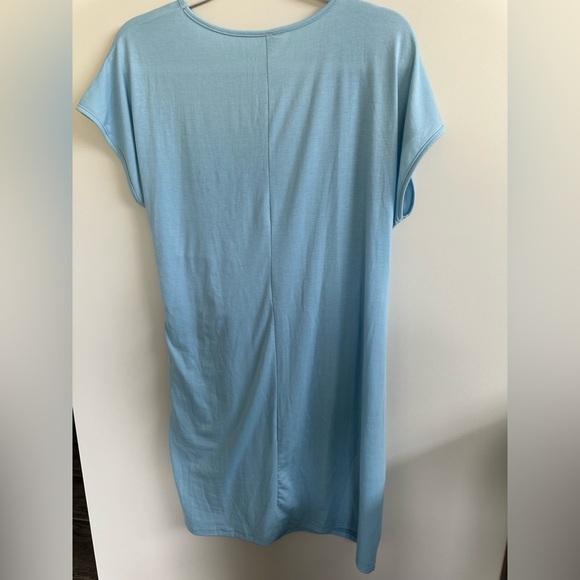 ❤️ Beautiful Light Blue Tie-Front Dress Large - Picture 3 of 5